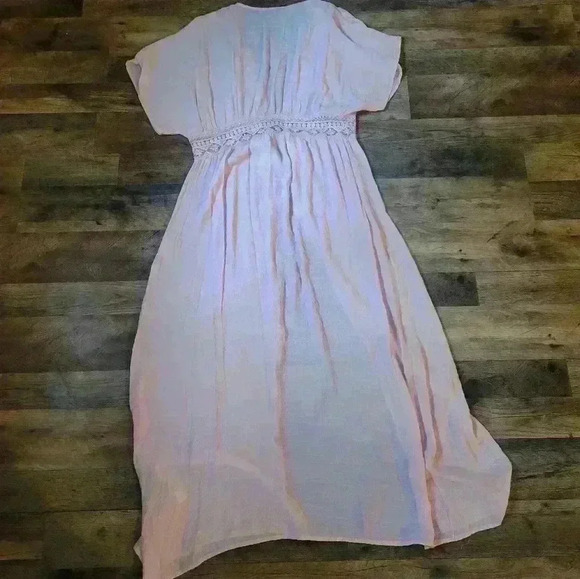 Fancyinn Long Light Pink Lace Front-Tie  Kimono Size Medium - Picture 9 of 10